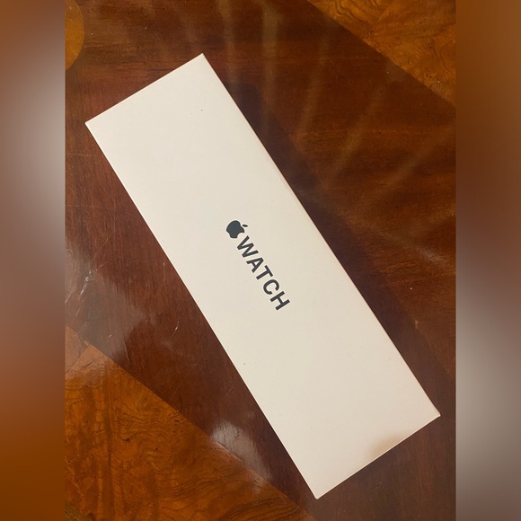 Apple Watch with Sport Band - Picture 5 of 8